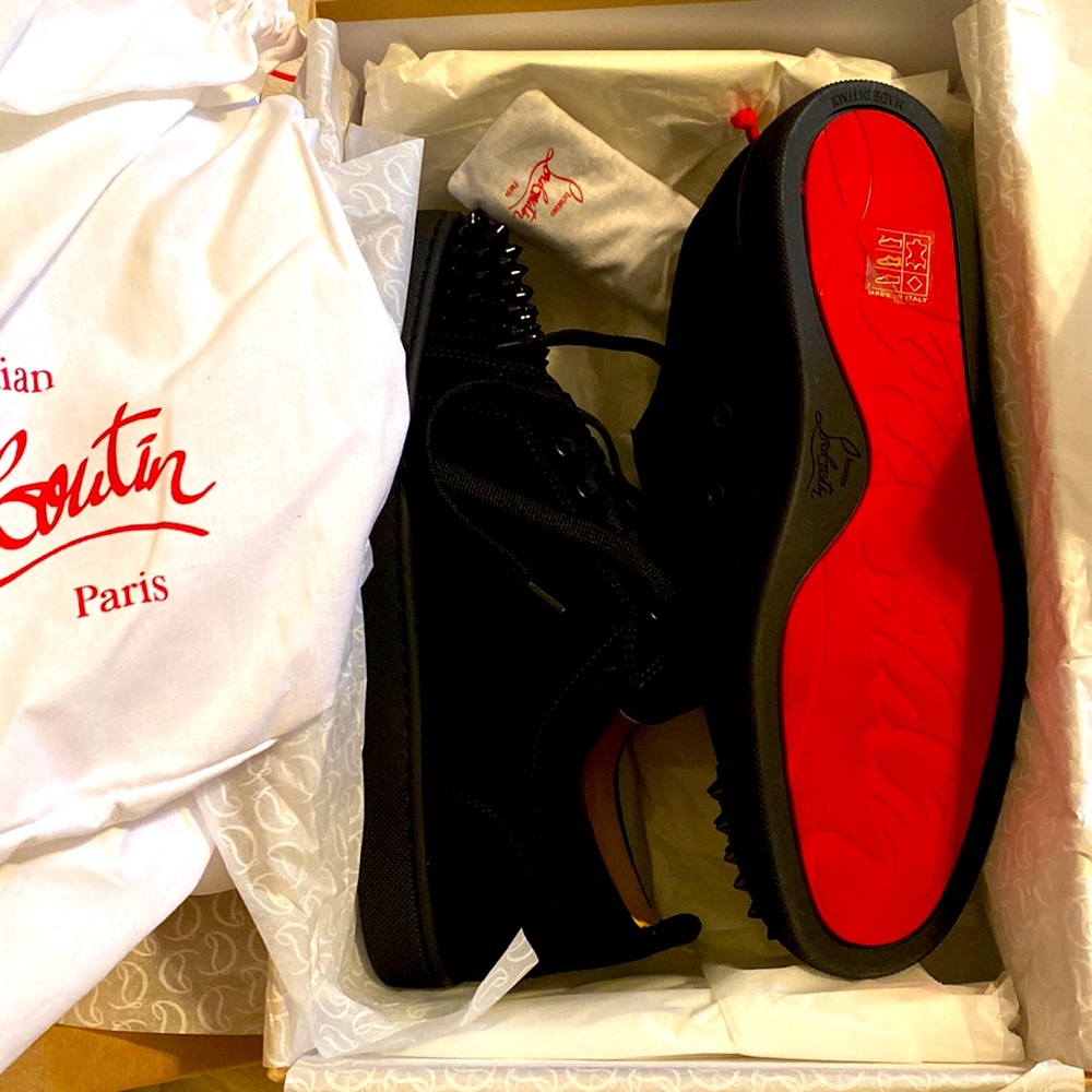Authentic Christian Louboutins Men’s Louis Junior Spiked Low Top Sneakers